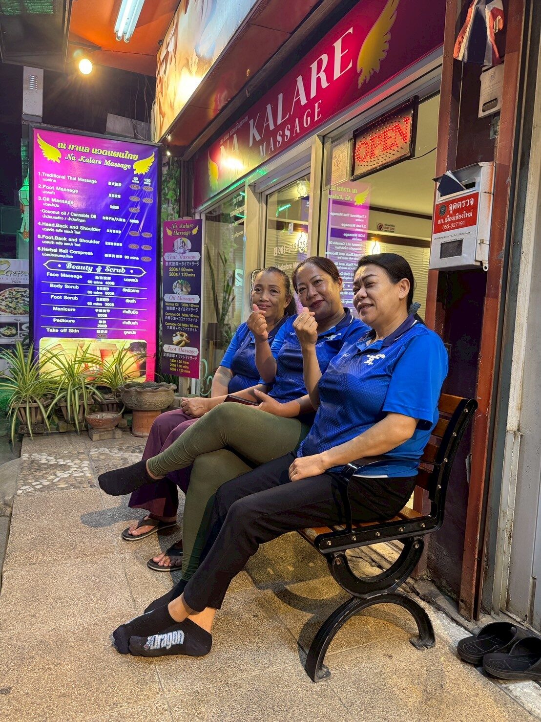 Friendly therapist team at Na Kalare Massage Chiang Mai